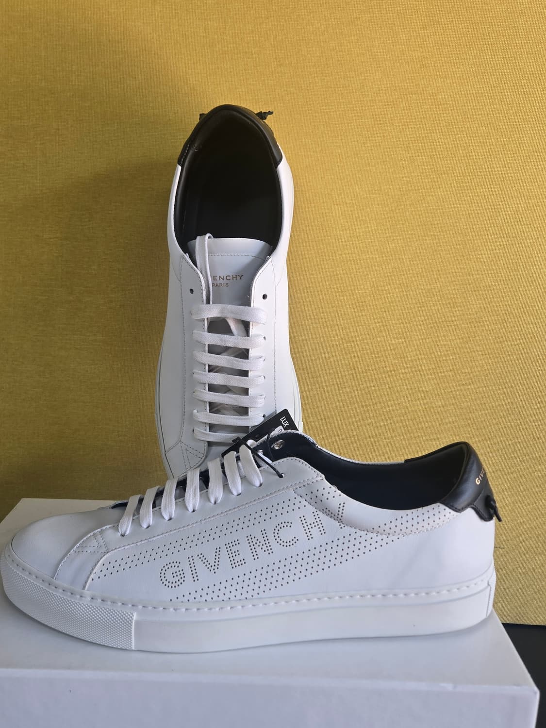Givenchy [미사용] 어반스트릿 레이티드 로고 스니커즈-275MM 상품이미지4