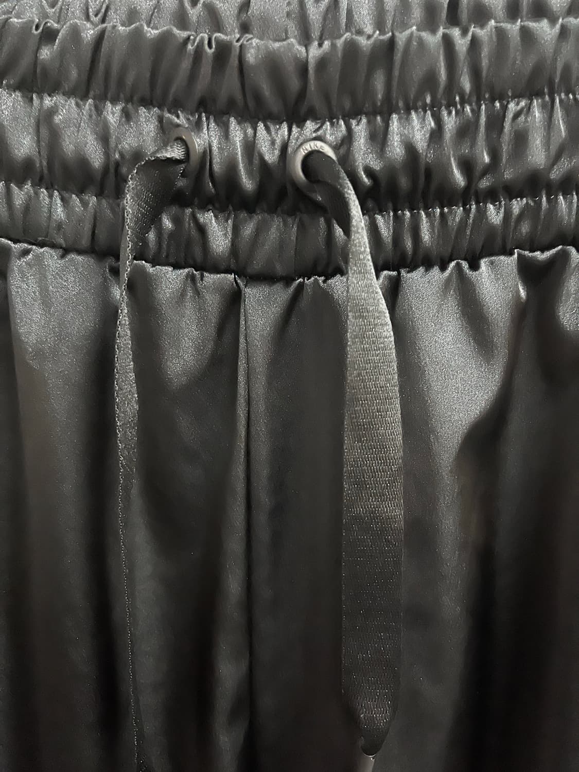 나이키 에어 트레이닝 새틴 실크 팬츠 블랙 L 상품이미지4