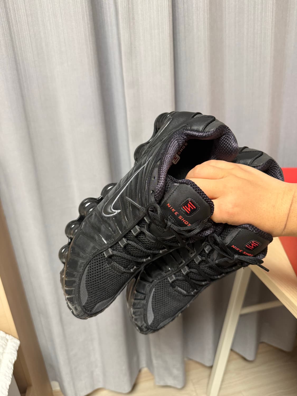 [290] 나이키 TL샥스 블랙 나코탭 새상품 상품이미지4