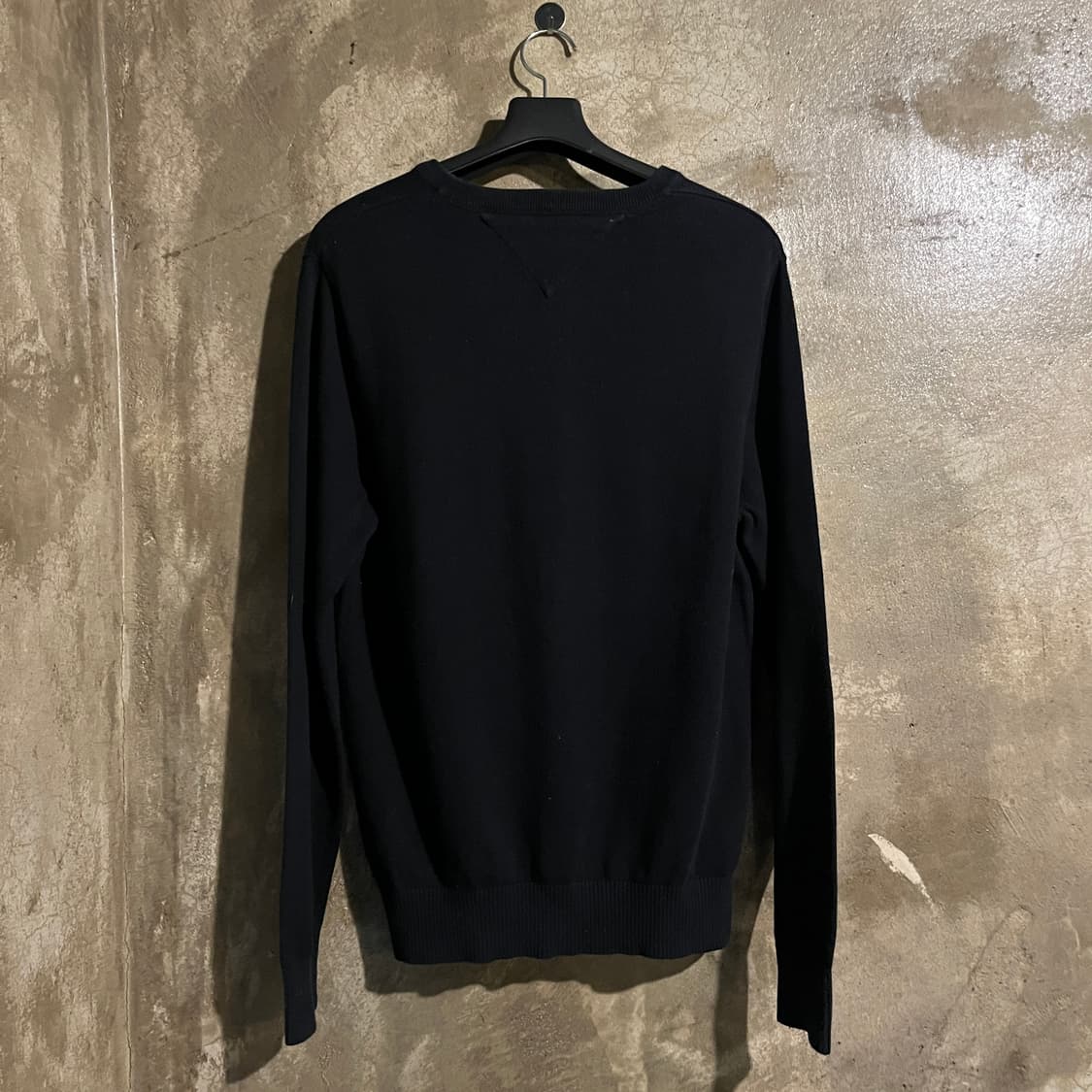 타미힐피거 브이넥 니트 블랙 상품이미지7