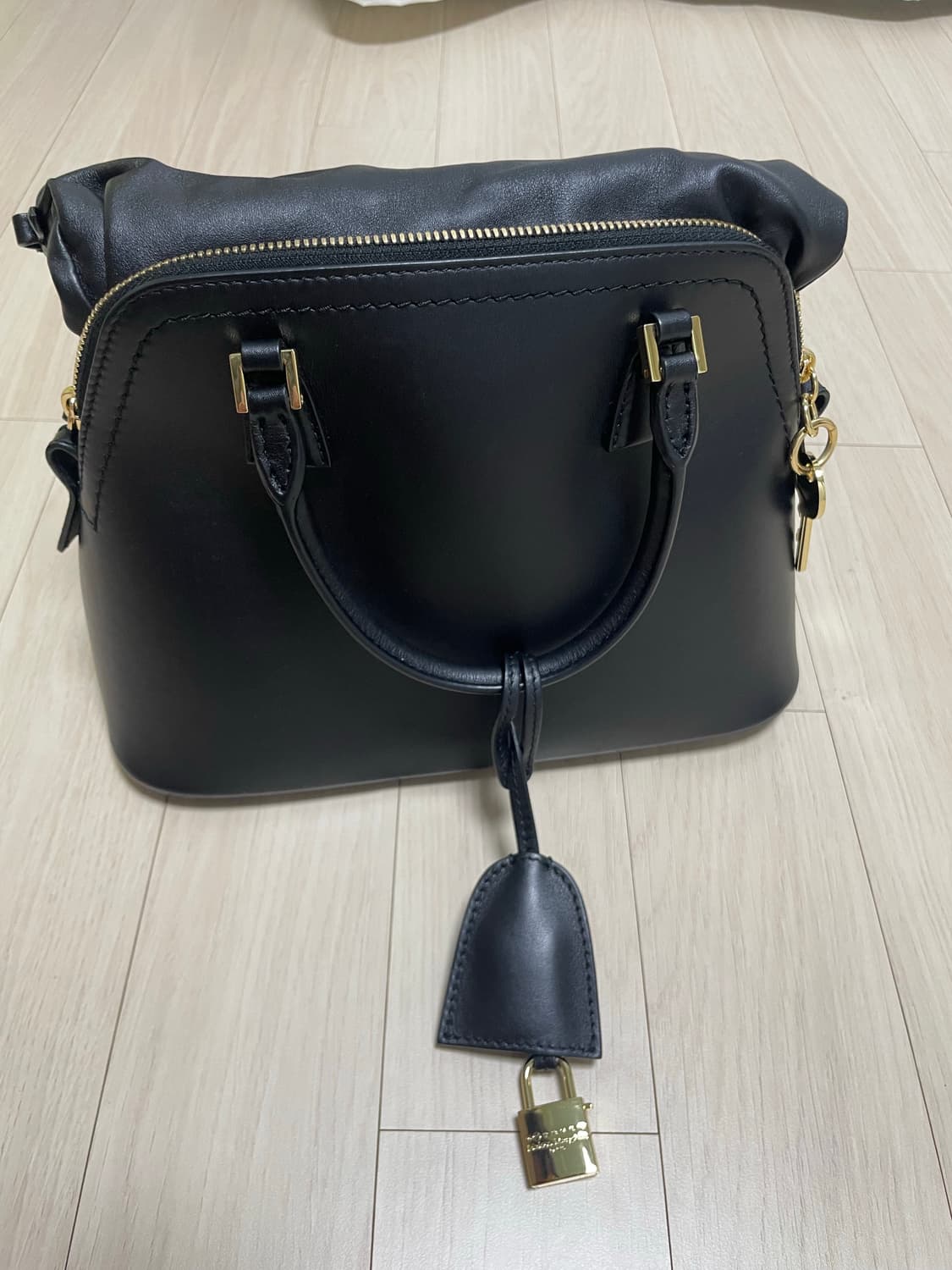 메종 마르지엘라 5AC 스몰 블랙 금장 상품이미지3