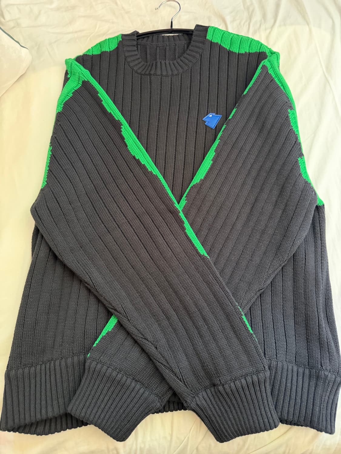 아더에러 22ss 니트 A2 판매 상품이미지1