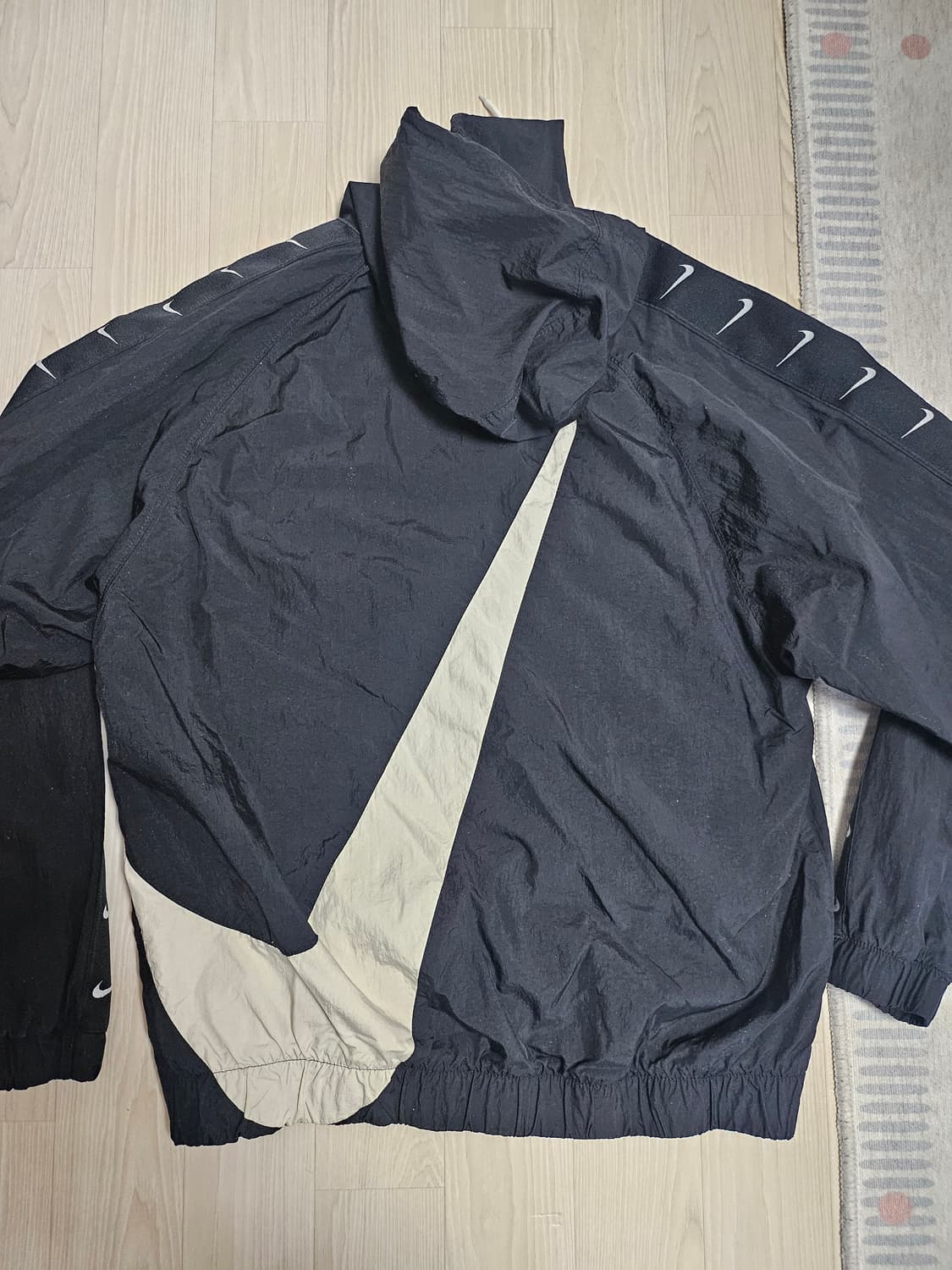 나이키 스우시 아노락 바람막이 상품이미지4