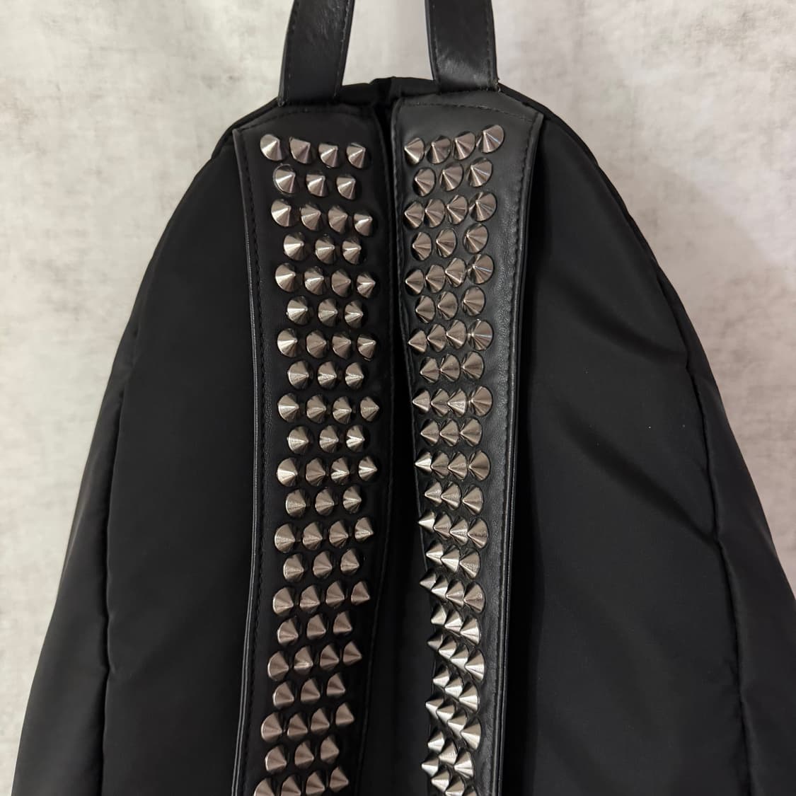 Givenchy stud bag 상품이미지3