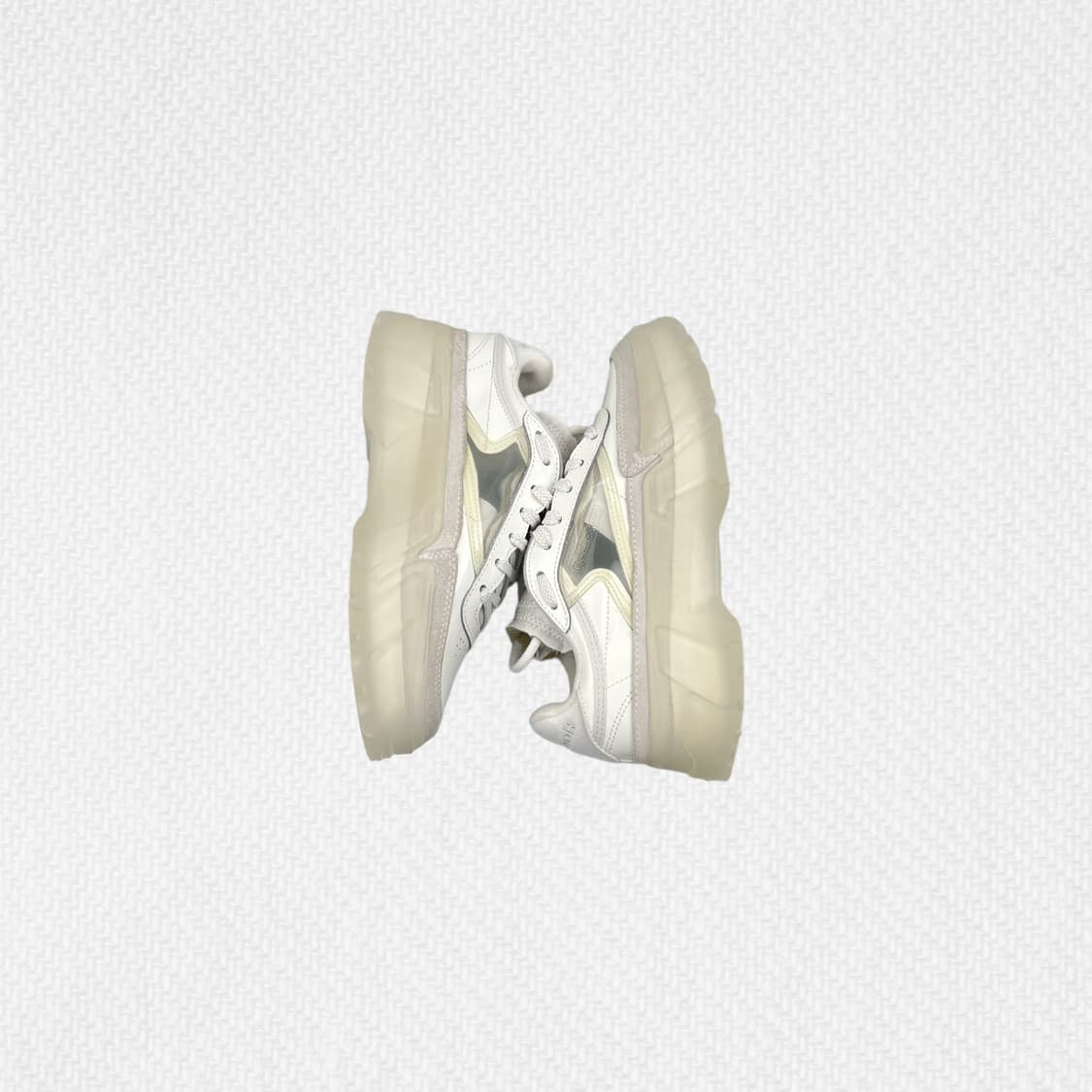 240 W 리복 x 카디비 클럽 C 상품이미지2