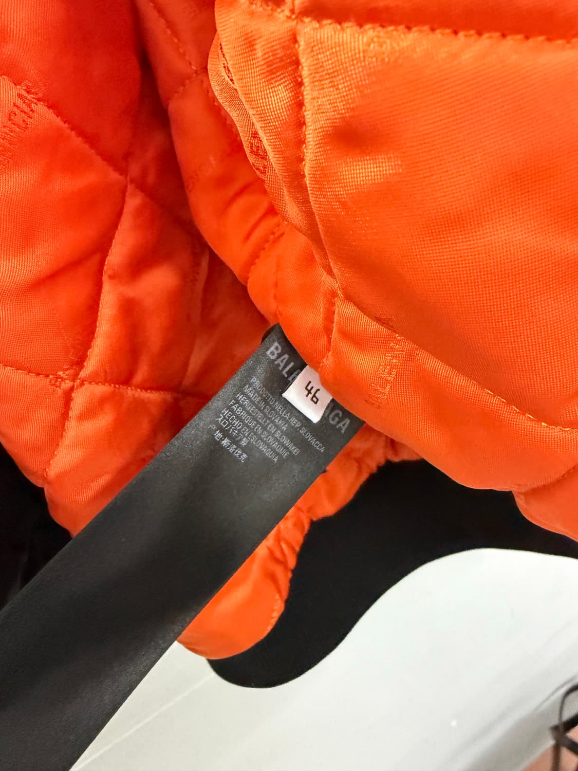 발렌시아가 마스터 로고 봄버 자켓 상품이미지2