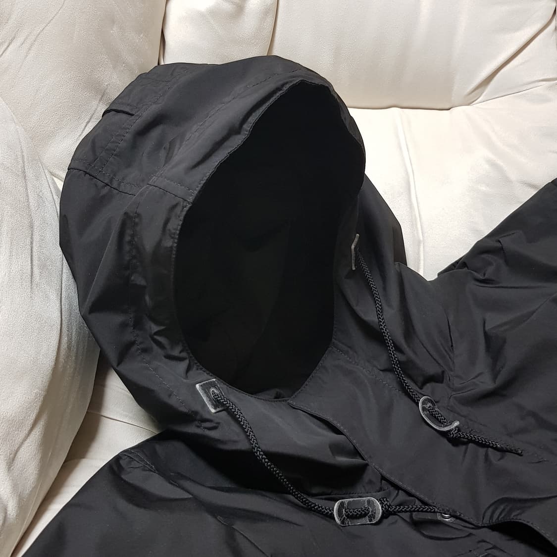 유니클로 재팬 윈드브레이커 바람막이 상품이미지1