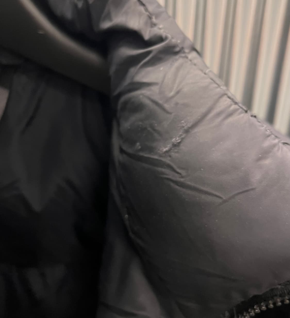 노스페이스 눕시 700 블랙 패딩 100 상품이미지4