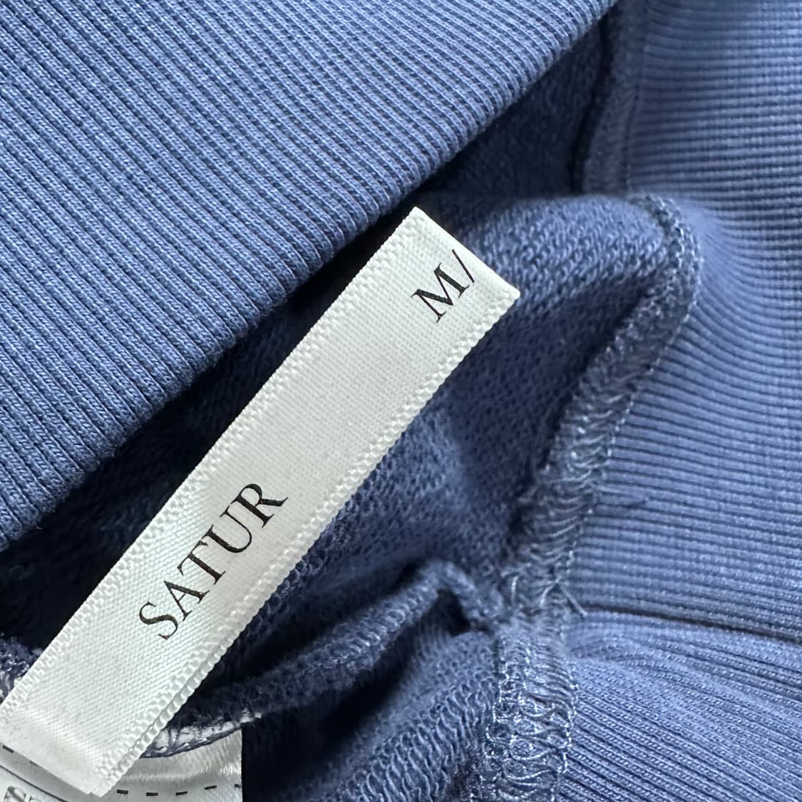 세터 네이비 카라 맨투맨 상품이미지7