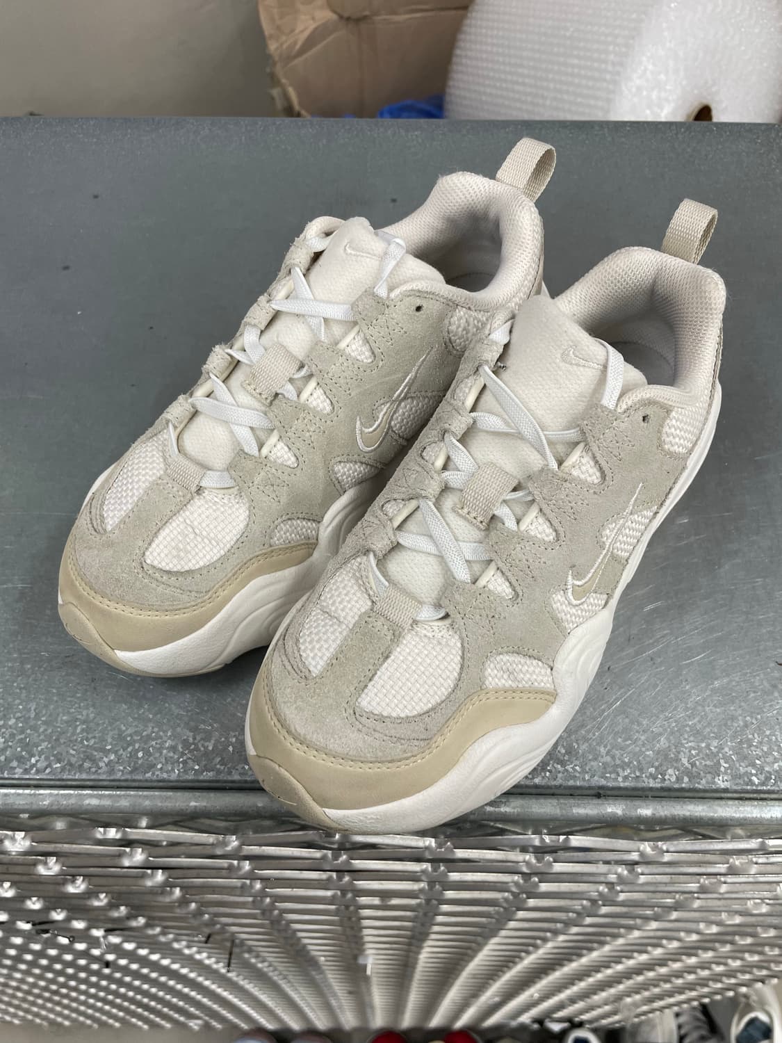 나이키 테크헤라 225 상품이미지2