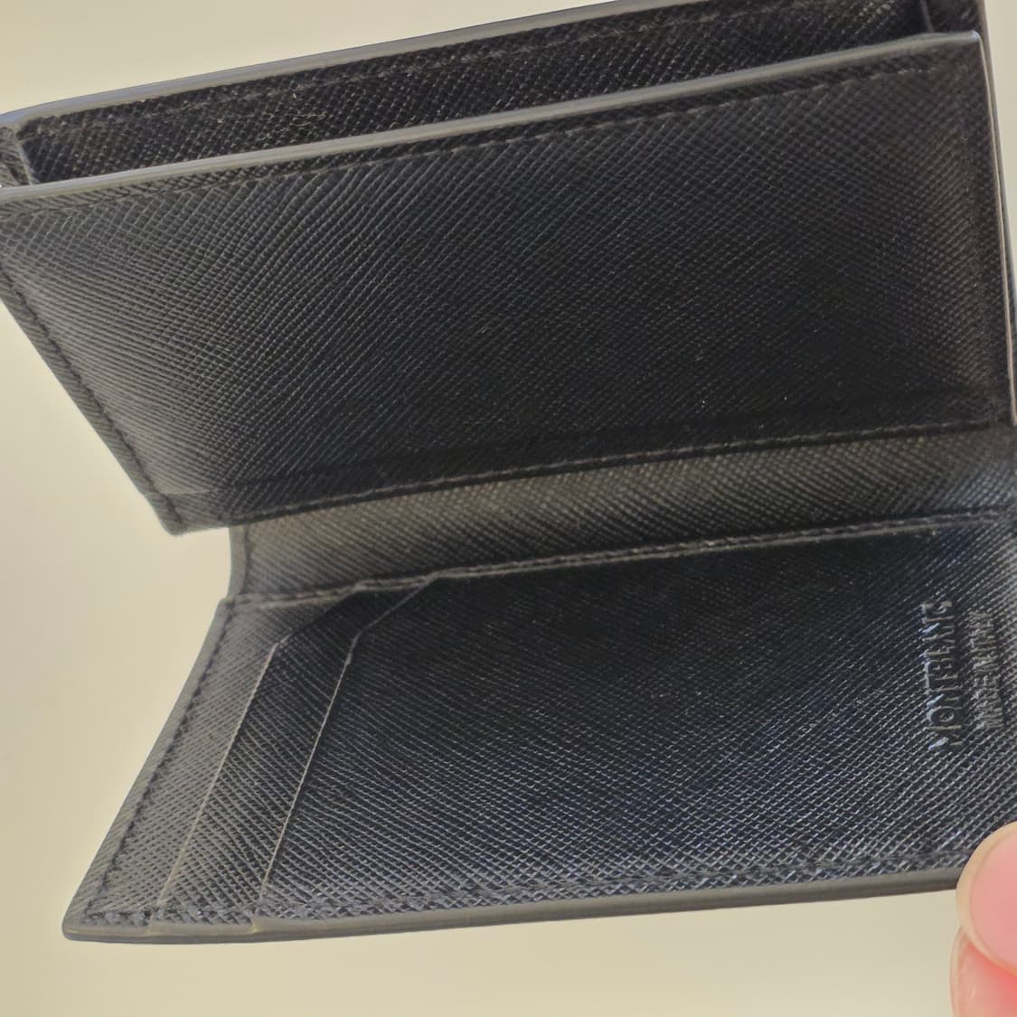 몽블랑 그레이 카모 사피아노 가죽 명함 지갑
 상품이미지5