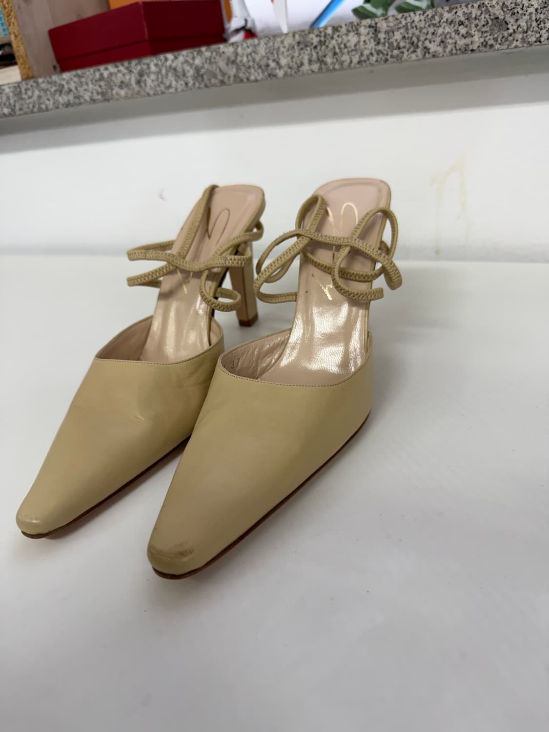 정품) 쥬세페자노티 여성 샌들힐 37 상품이미지2