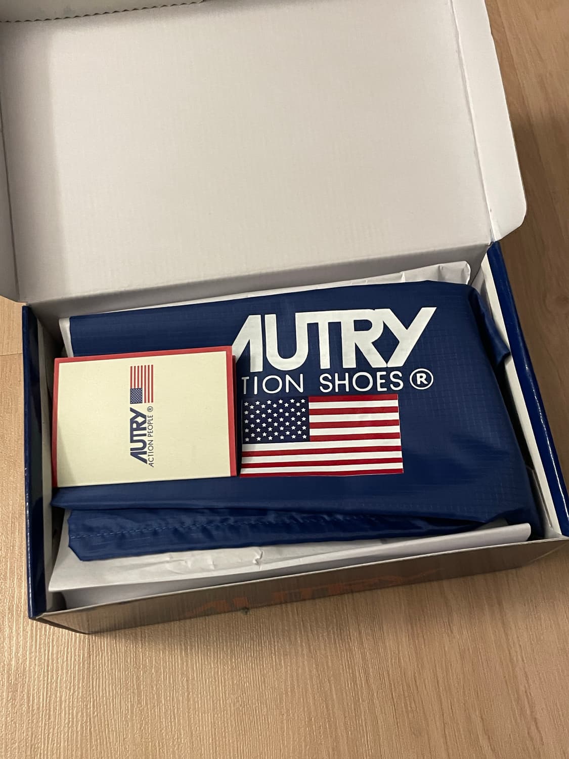 오트리 메달리스트 스니커즈 41 42 상품이미지2