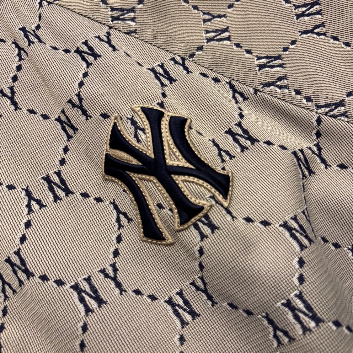 [2XL] MLB 엠엘비 모노그램 뉴욕 양키스 패턴 바람막이 D716 상품이미지4