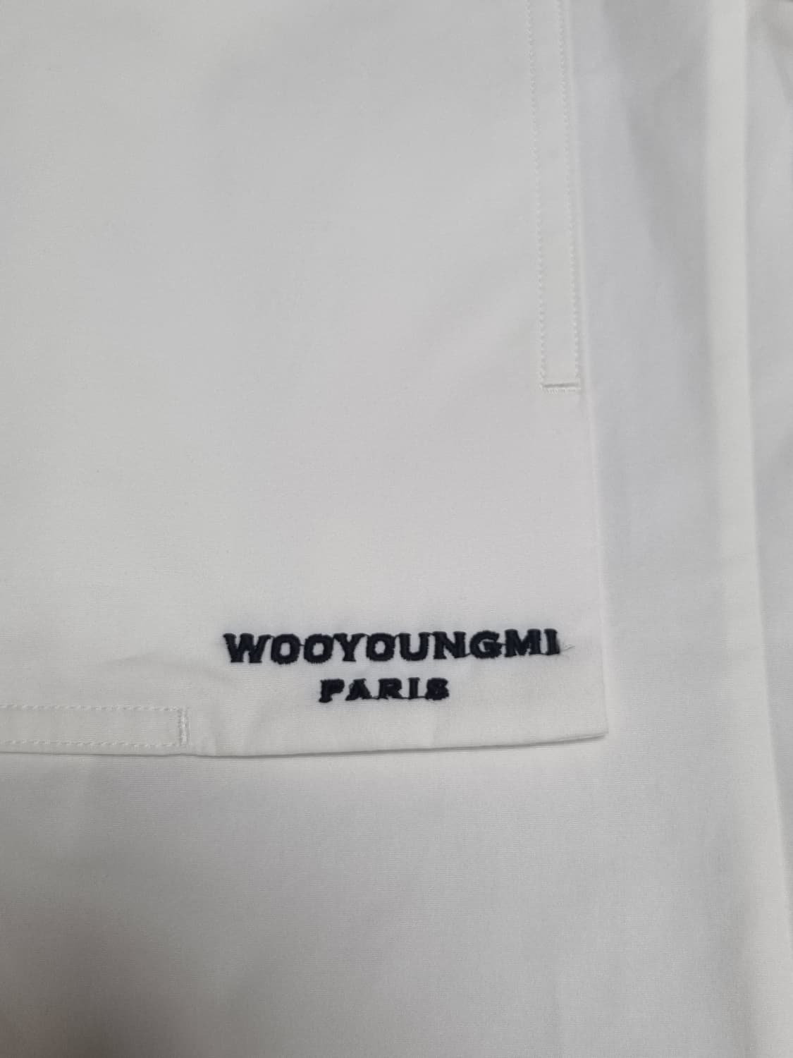우영미 백로고 셔츠 상품이미지6