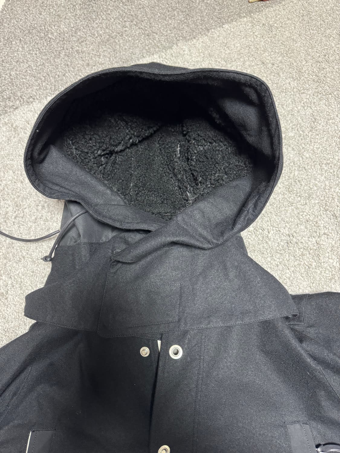 POLIQUANT 블랙 후드 롱 코트 상품이미지4