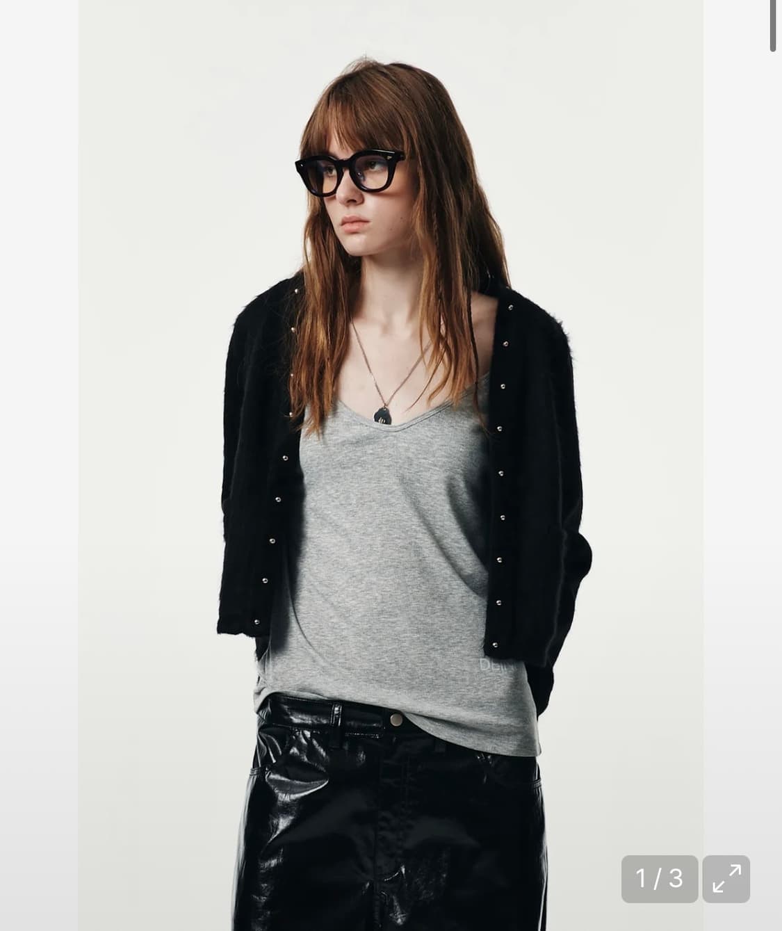 다이닛 STUD LINE POINT CARDIGAN IN BLACK 상품이미지1