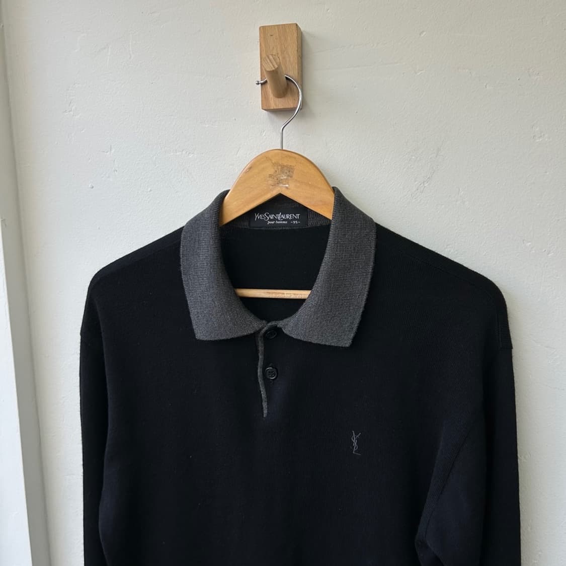 15344 - 입생로랑 카라 니트 상품이미지1