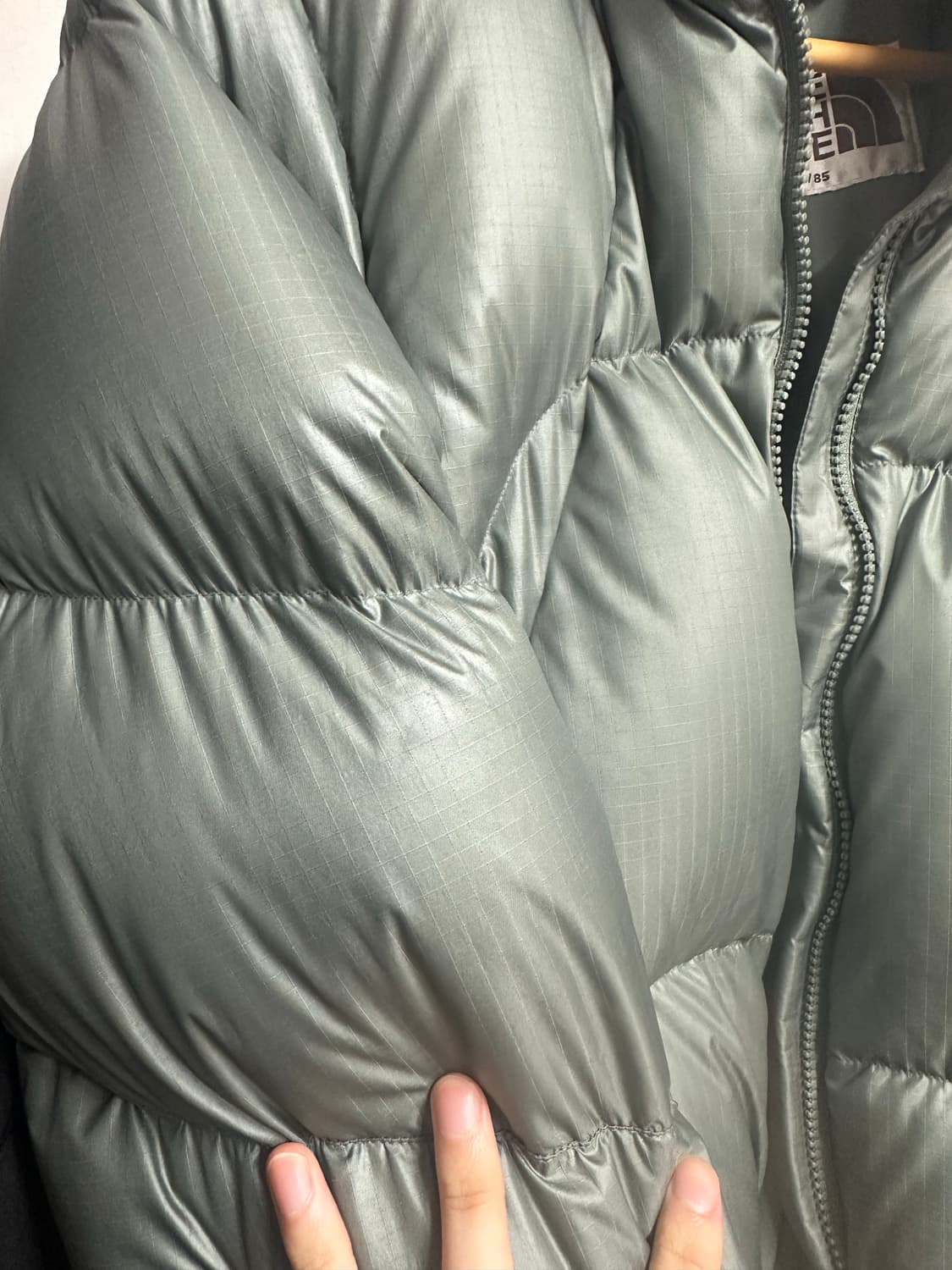 XS 노스페이스 화이트 라벨 웨이브 RDS 다운 자켓 카키 상품이미지7