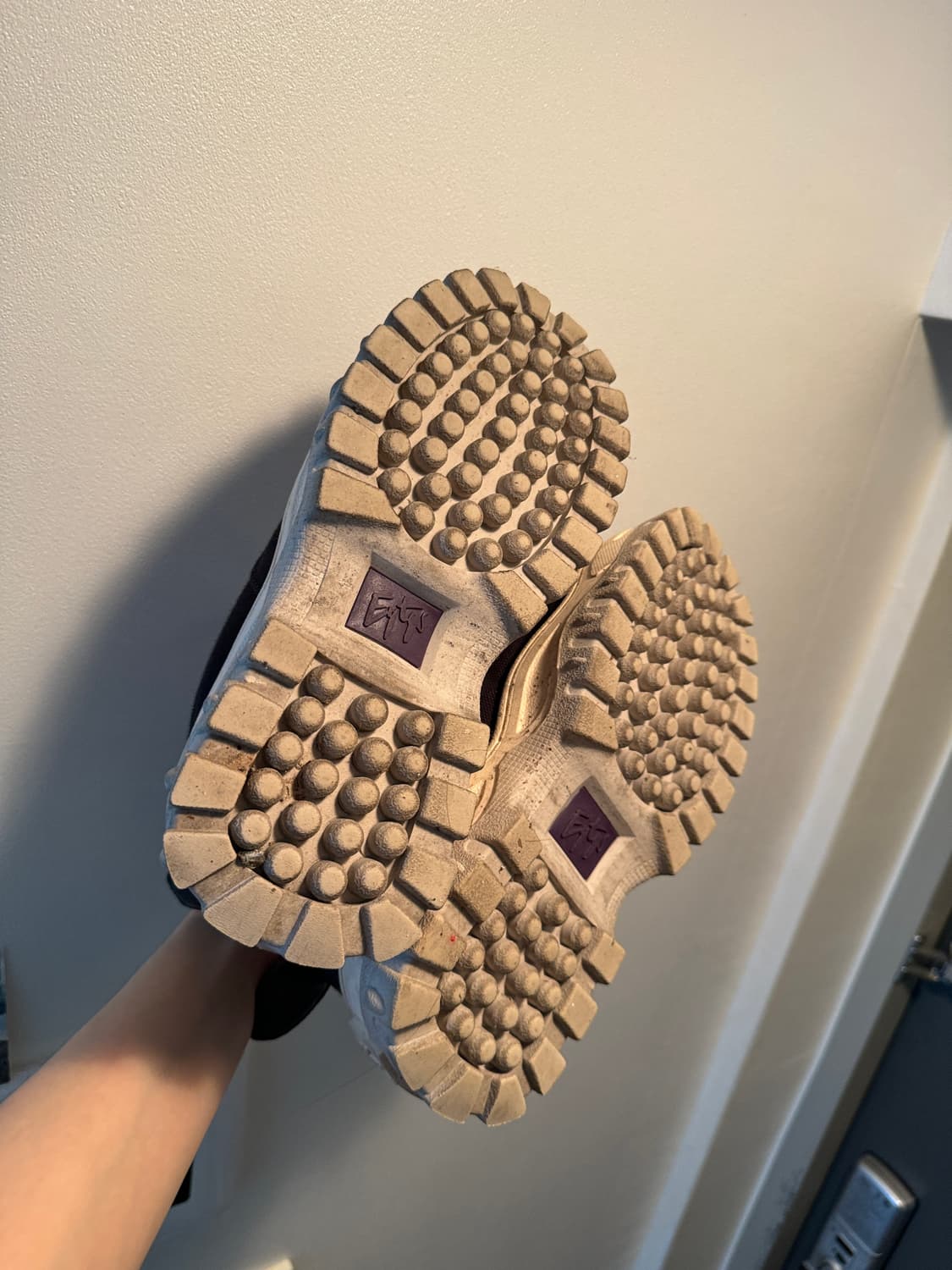 Eytys 이티스 블랙 스니커즈 250 상품이미지4