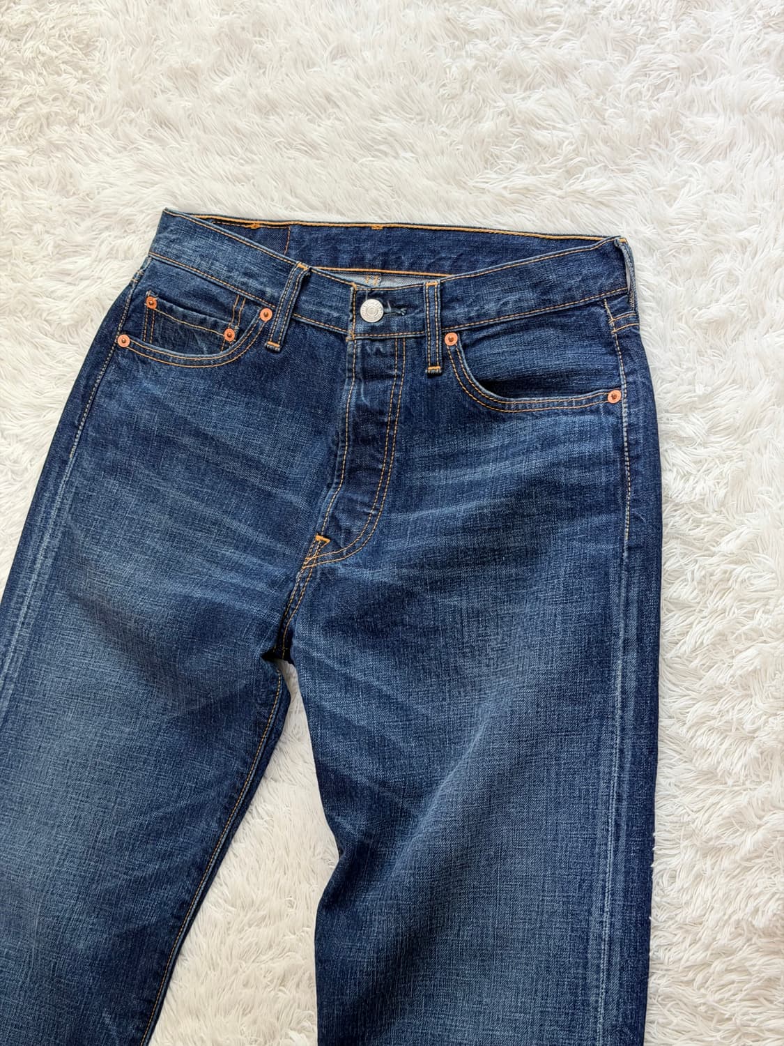 리바이스 501 오리지널 셀비지 데님 (중청/인디고) 상품이미지1