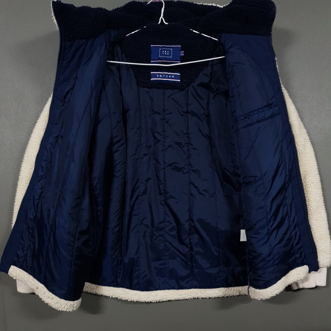 로맨틱크라운 신형 헤비 레이아웃 플리스 쉐르파 후드집업 점퍼 오트밀 L 상품이미지6