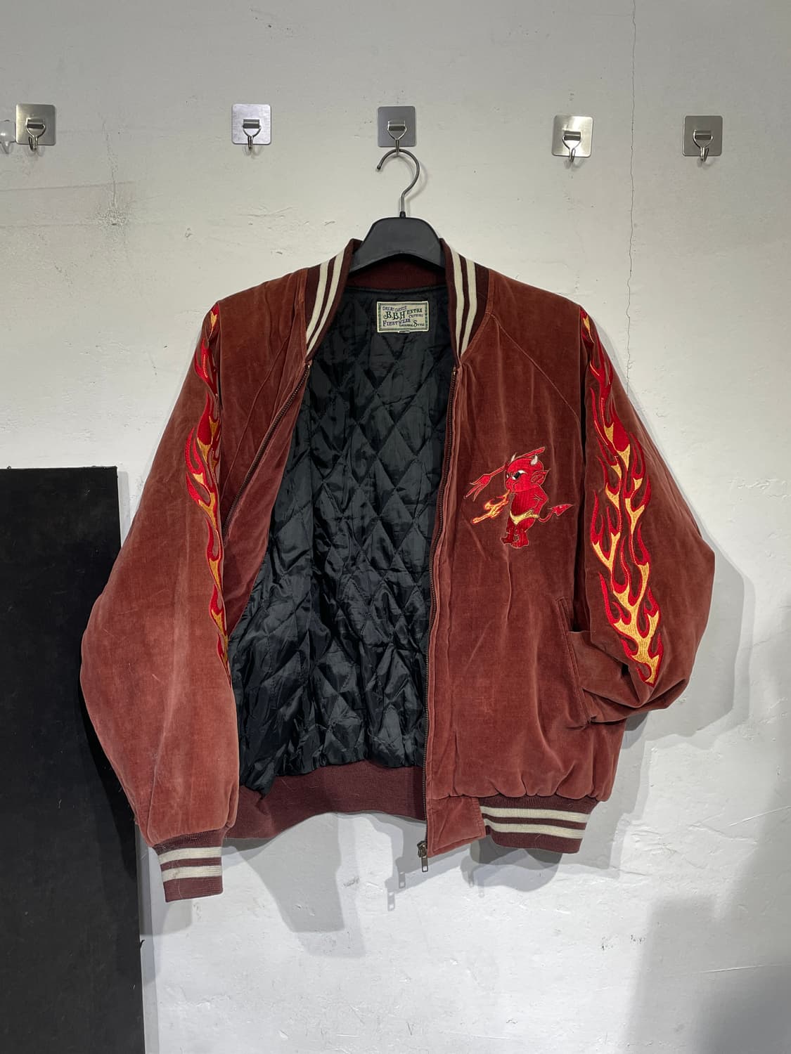 JPN 일본 브랜드 BBH 벨벳 빅로고 재패니즈 자수 스카잔  L 상품이미지8