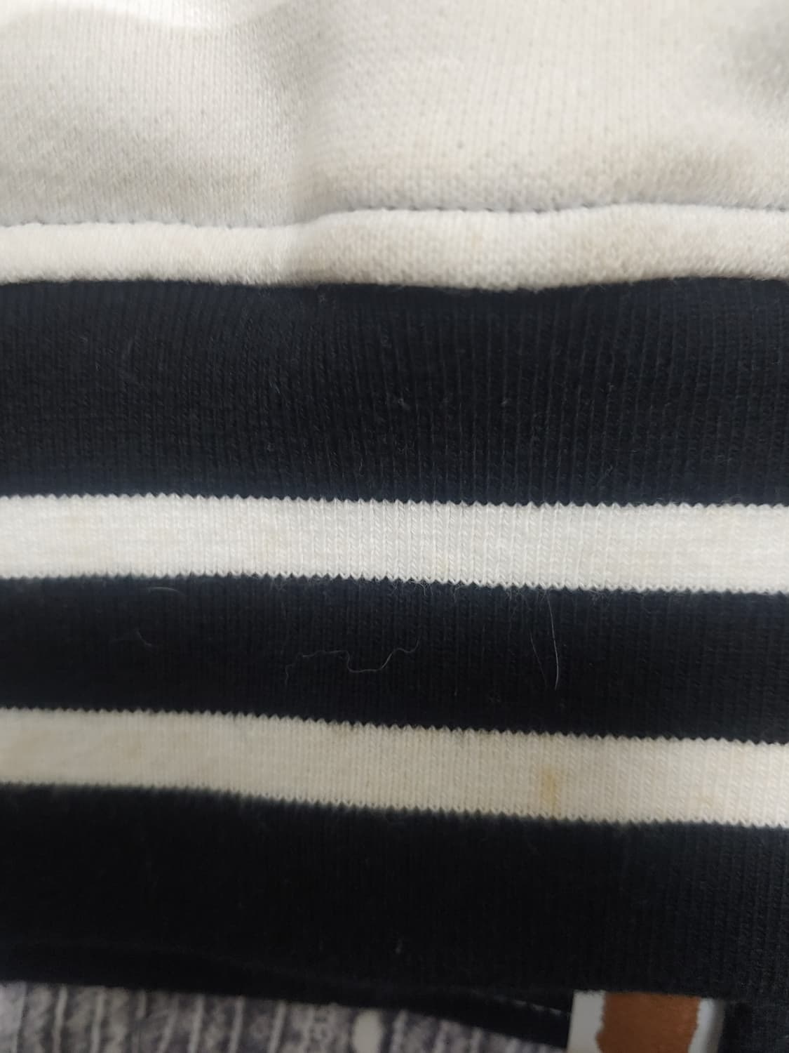[L]베이프 시티카모 아수라 샤크 바시티자켓 상품이미지3