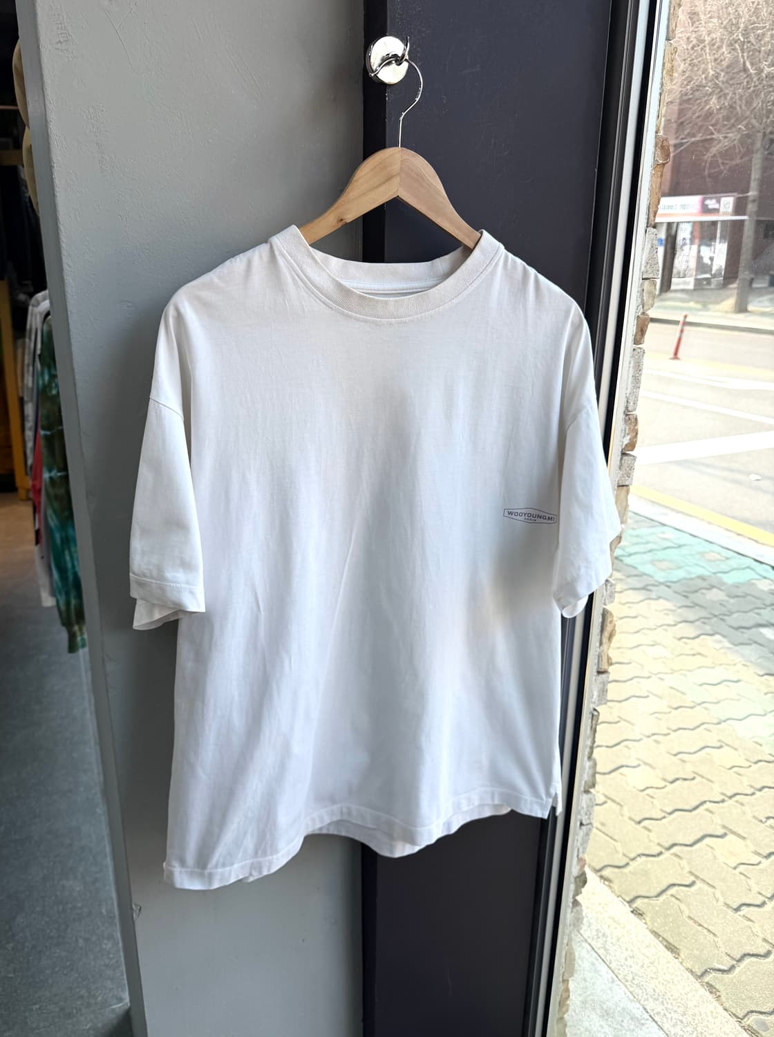 46/ 우영미 백플라워 프린팅 반팔 상품이미지2