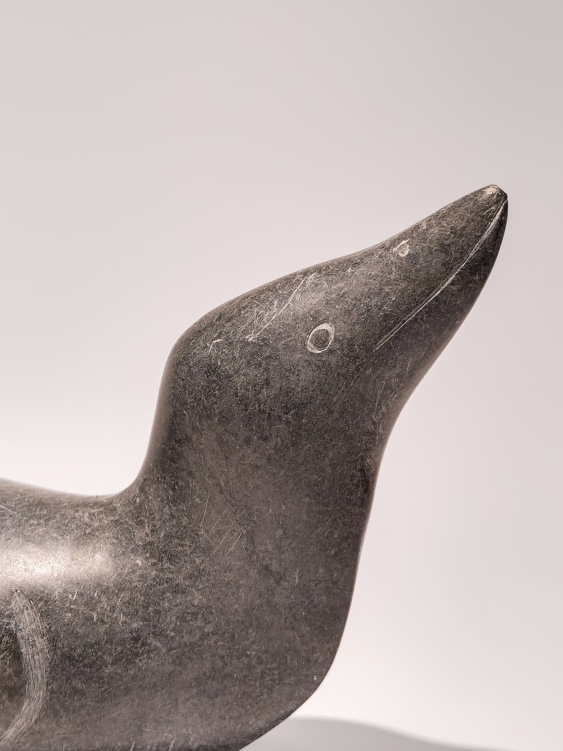 Inuit Hand-carved Soapstone Sea Bird 상품이미지5