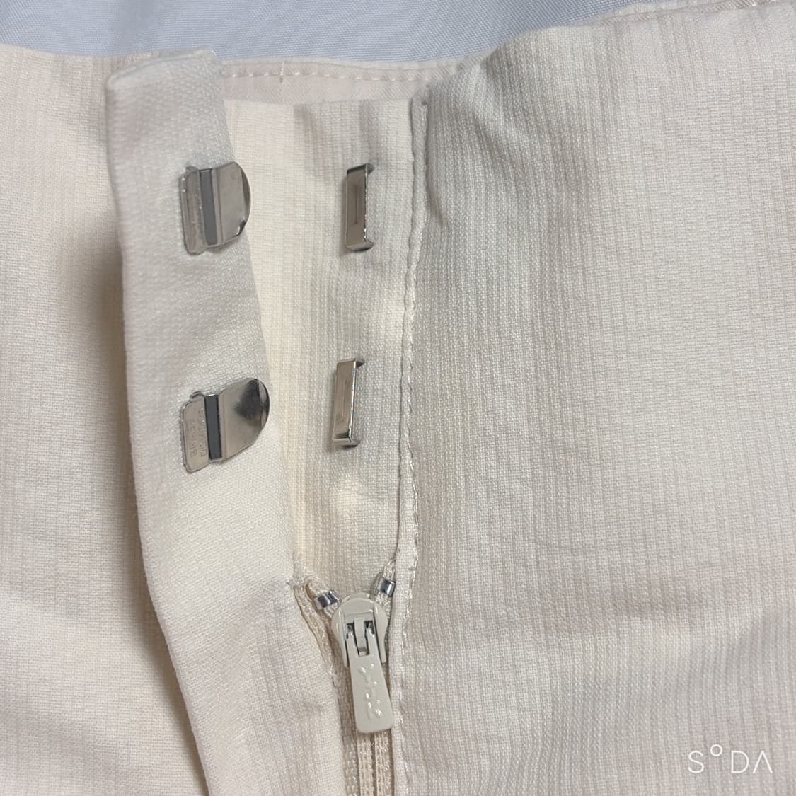 오르 ORR 스트라이프 하이웨스트 핀턱 팬츠 상품이미지6