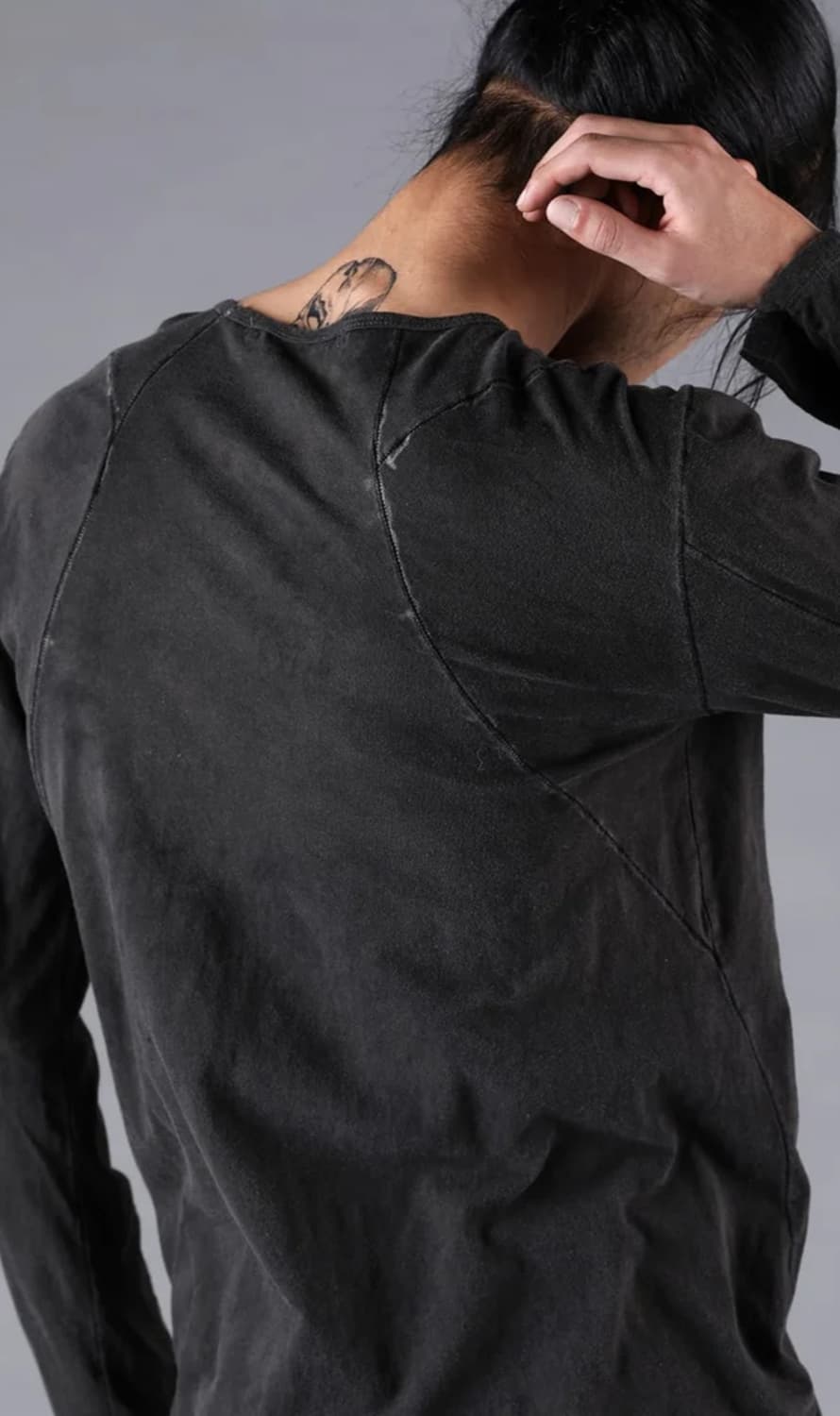 d.hygen contrast stitched dyed long slee 상품이미지1