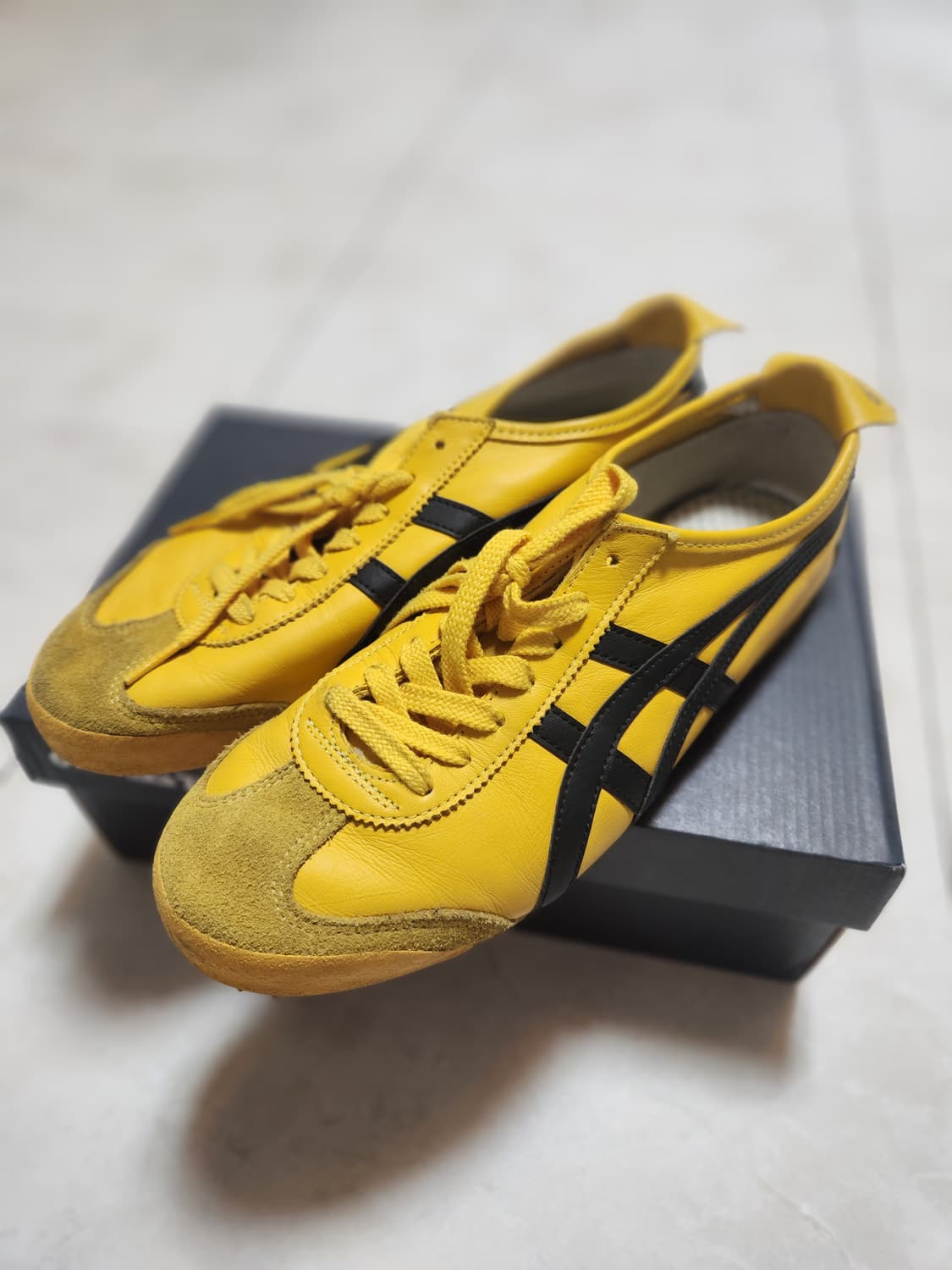 오니츠카타이거 멕시코66 옐로우 블랙 265사이즈  상품이미지1