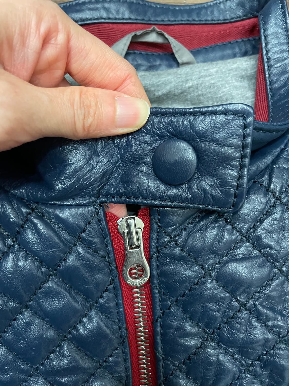 듀베티카 Duvetica 이태리 양가죽 퀼팅 다운 자켓 네이비 48 상품이미지4