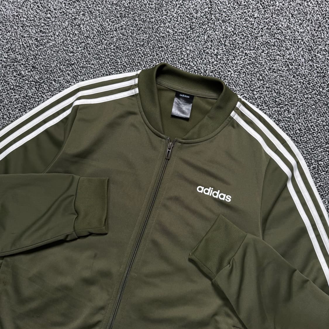 Name : 아디다스 올리브 카키 사이드라인 져지 :)  상품이미지2