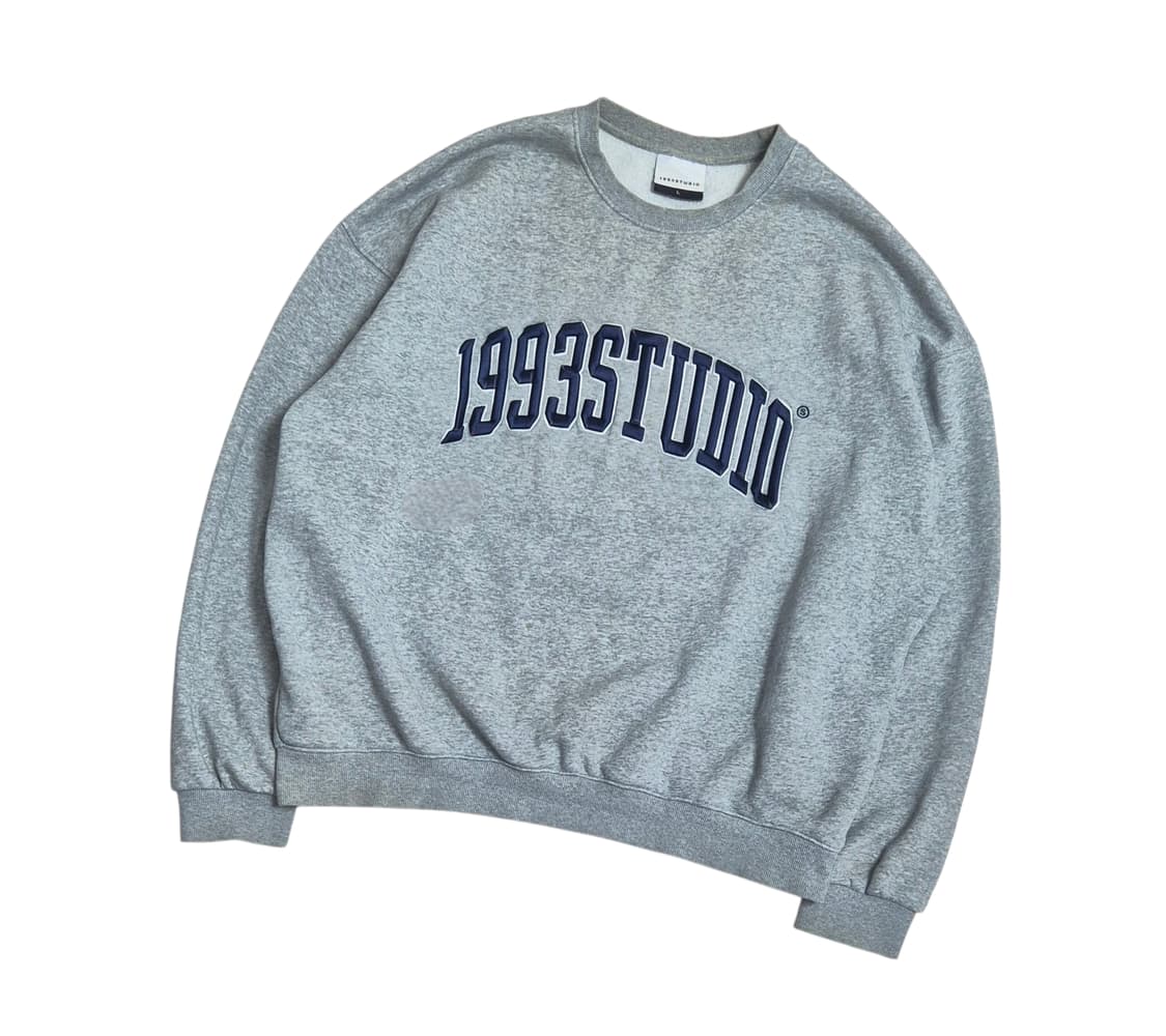 1993스튜디오 빅로고 맨투맨 상품이미지1