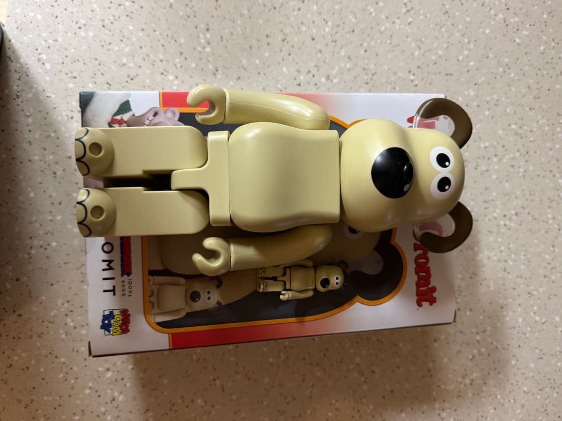 베어브릭 그로밋 400% 100% 상품이미지4