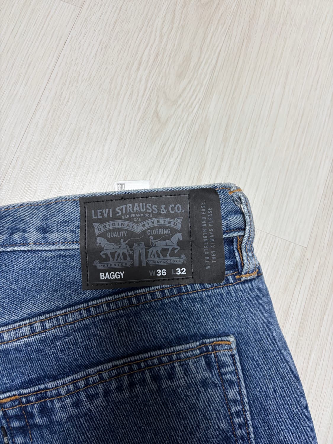 리바이스 배기핏 투톤 36사이즈 상품이미지4