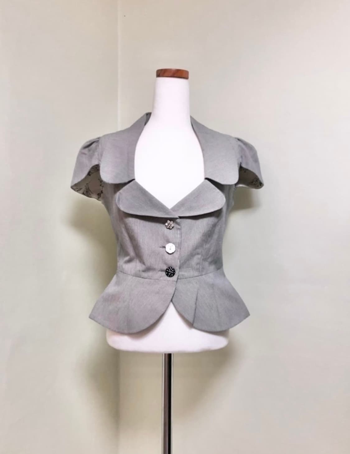 River Island 리버아일랜드 페플럼 핀스트라이프 자켓 블레이저 상품이미지3