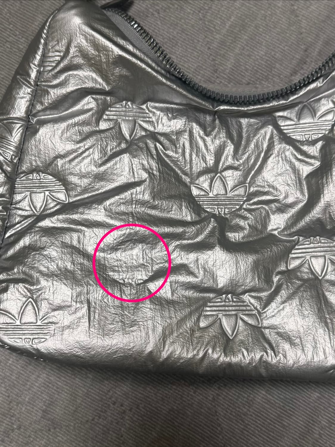 아디다스 퍼피 사틴 미니 숄더백 실버 메탈릭 빈티지 가방 상품이미지3