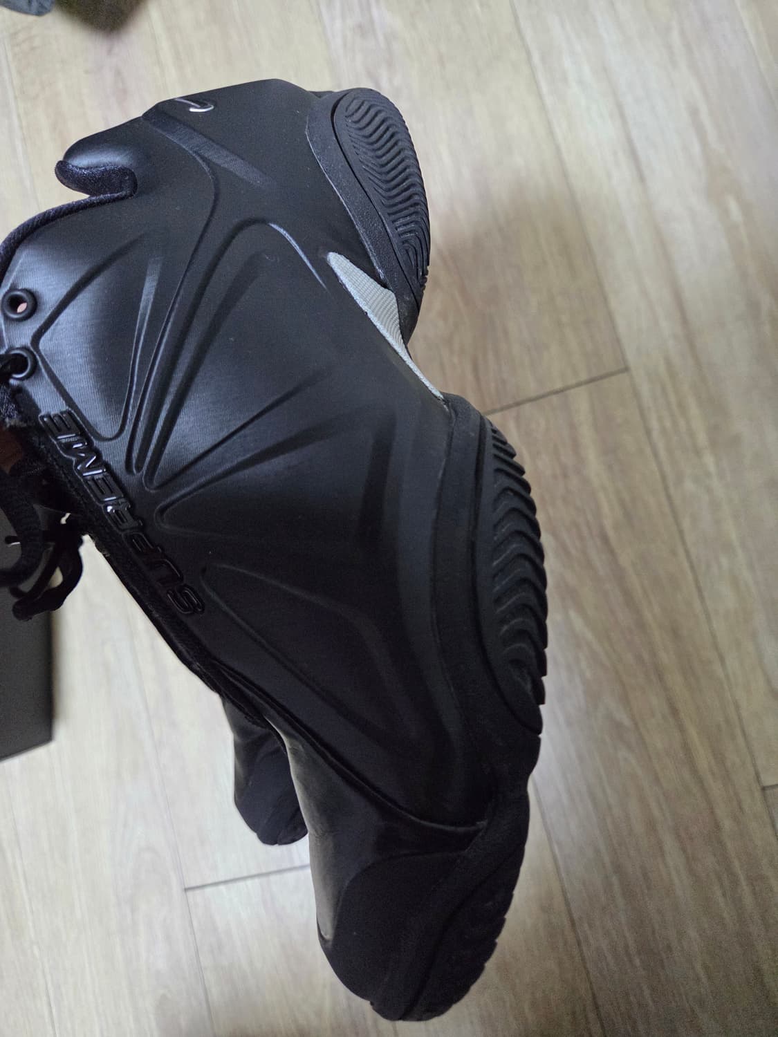 나이키 슈프림 에어 줌 코트포짓 260 상품이미지7