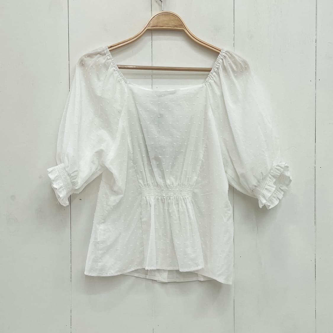 미쏘(MIXXO) 스퀘어넥 퍼프 셔링 블라우스 상품이미지3