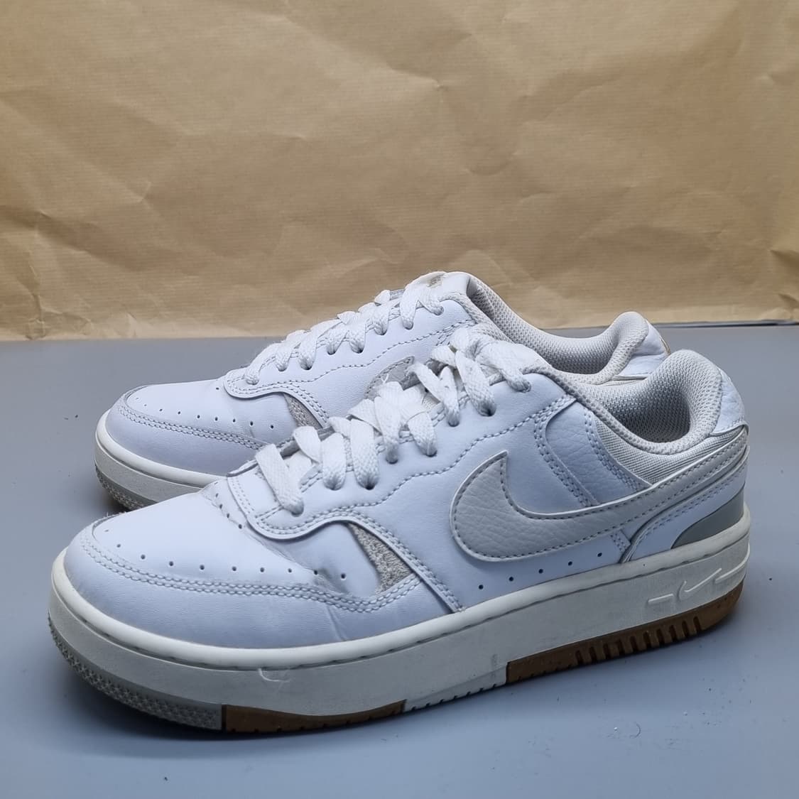 나이키 감마포스 여성운동화240  상품이미지1