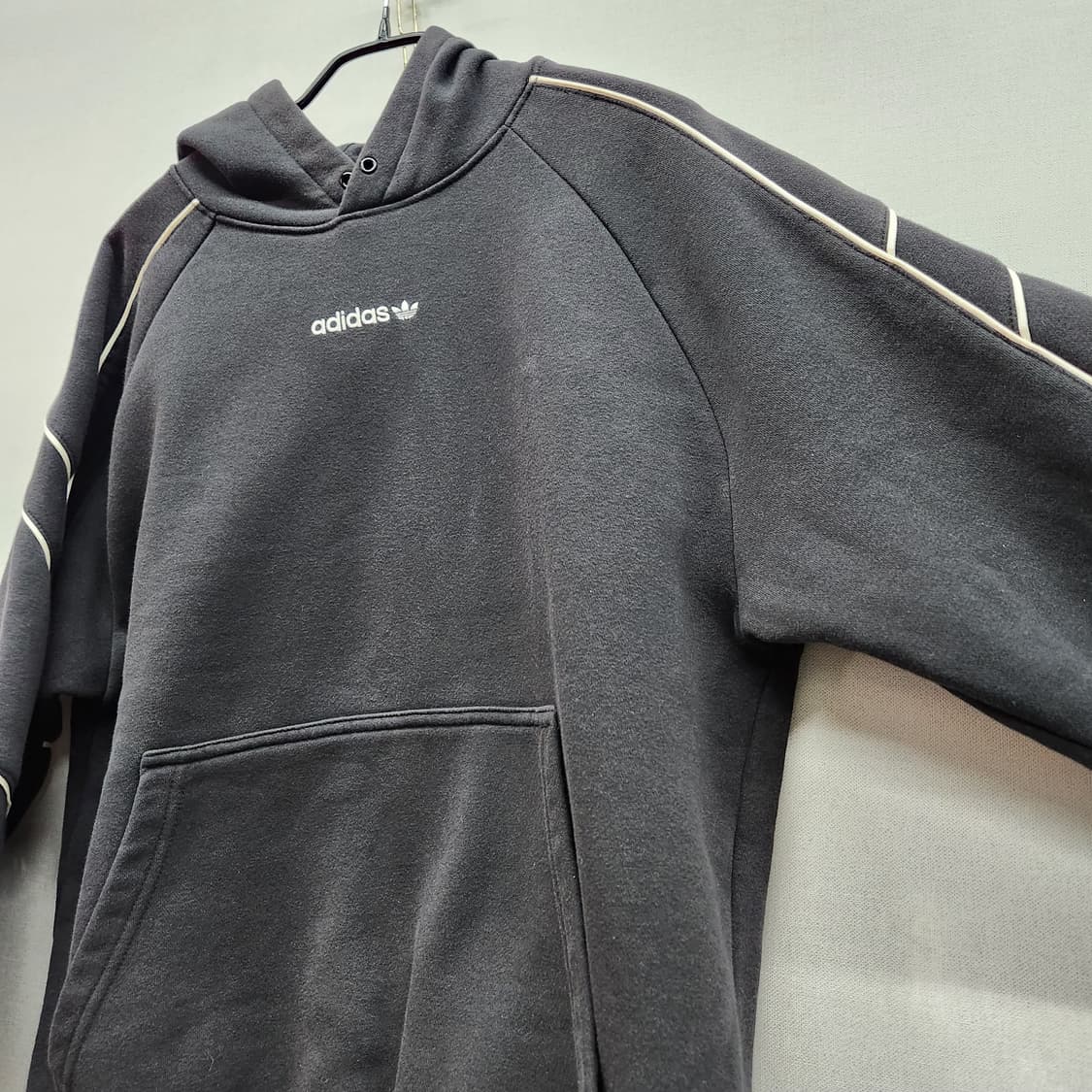 아디다스 파이핑 배색 후드티 M(L~XL) 상품이미지3