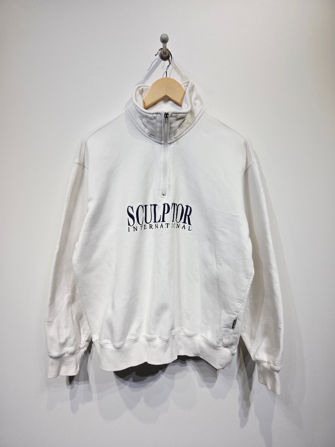 SCULPTOR 하프집업 맨투맨 화이트_S 상품이미지2