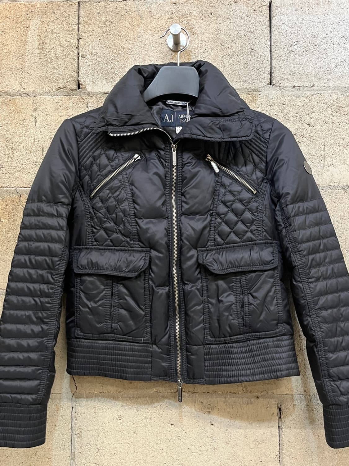 아르마니 진스 퀼팅 크롭 자켓 상품이미지2