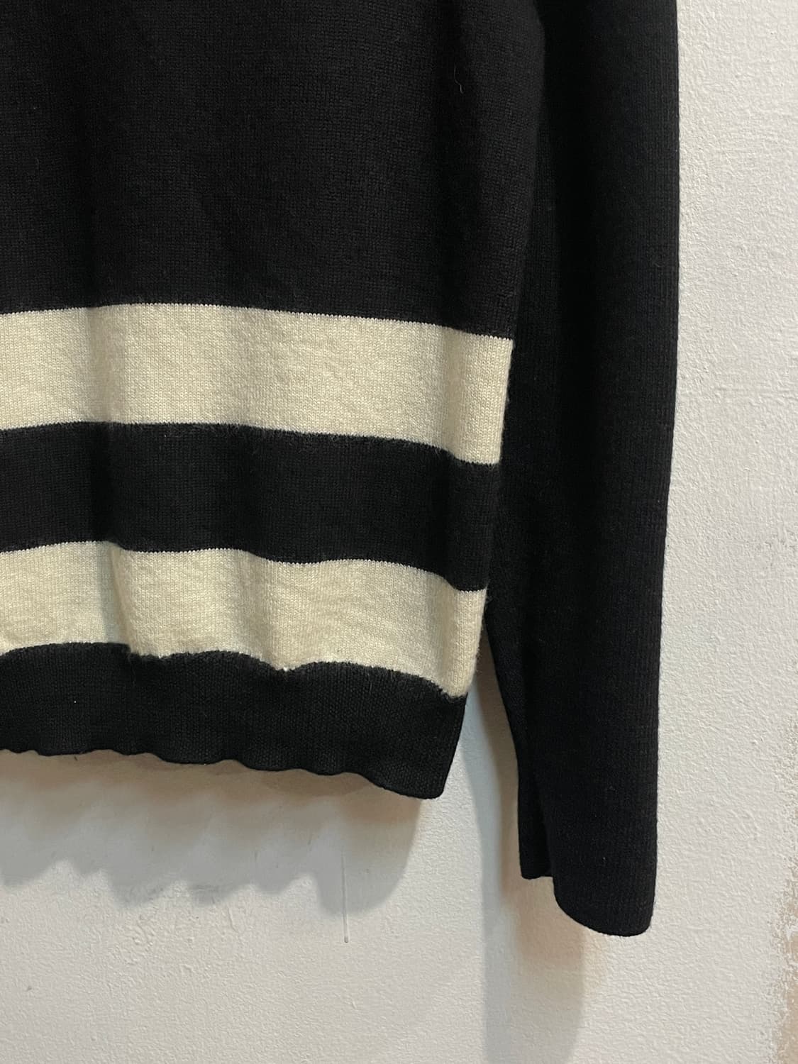 발렌티노 암 로고 니트 상품이미지6