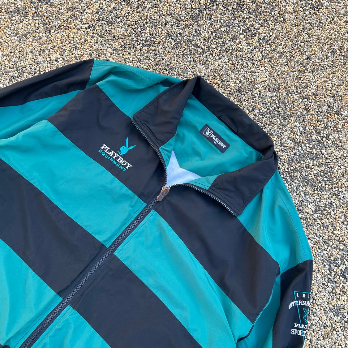 플레이보이 올드스쿨 바람막이 자켓 상품이미지2
