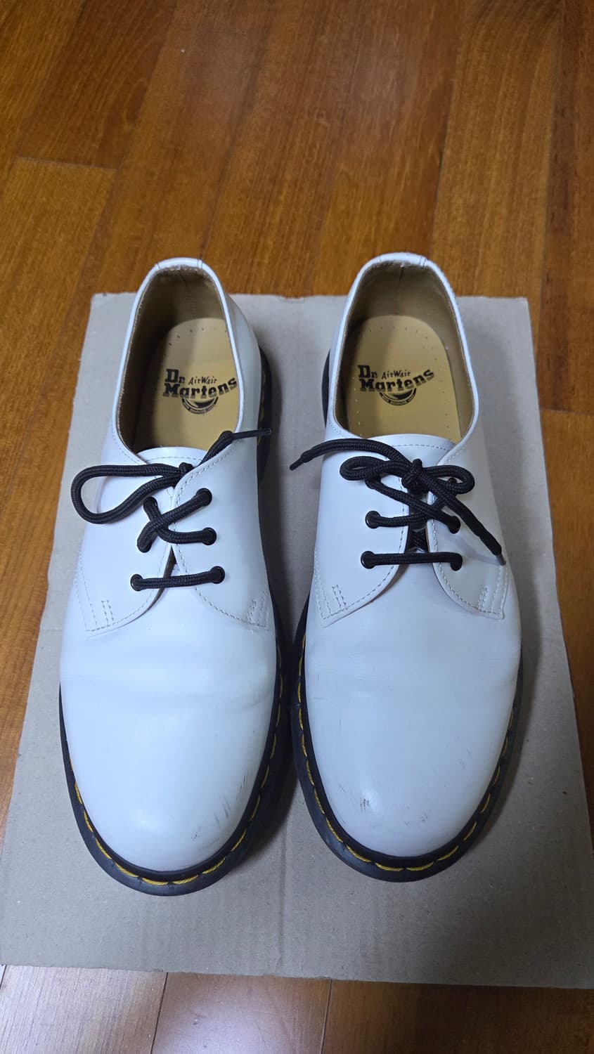 닥터마틴 1461 화이트 상품이미지1