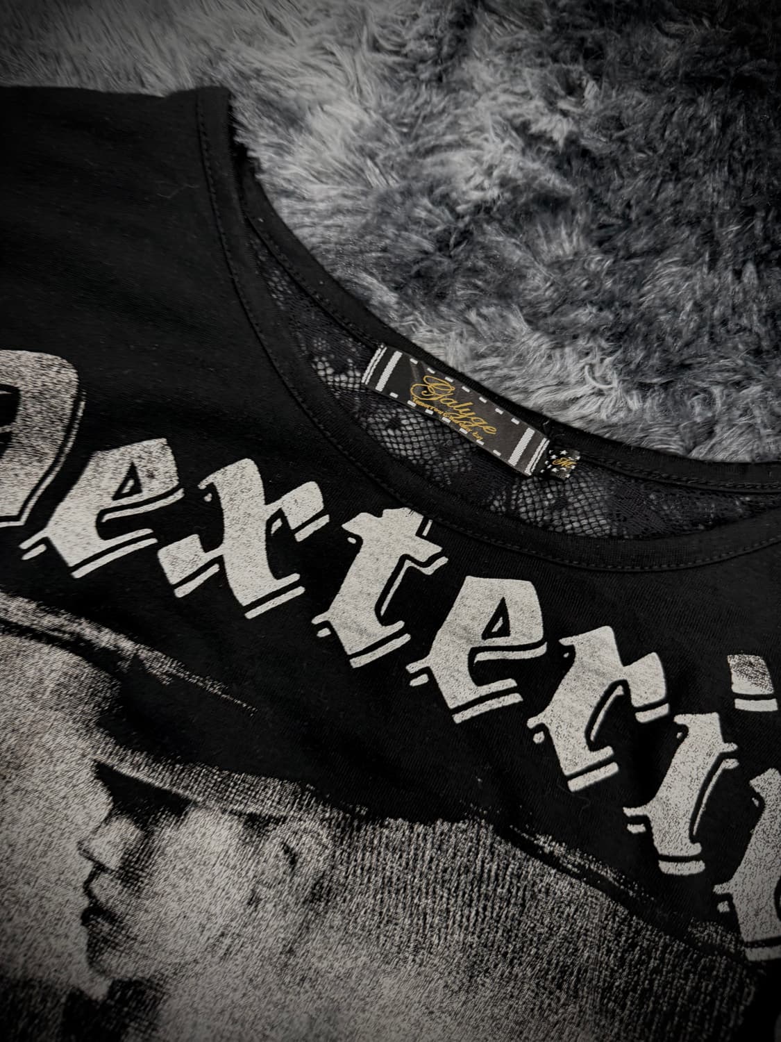 앞판 걸프린팅 등판 영국국기 레이스 언발 블랙 반팔 상품이미지4